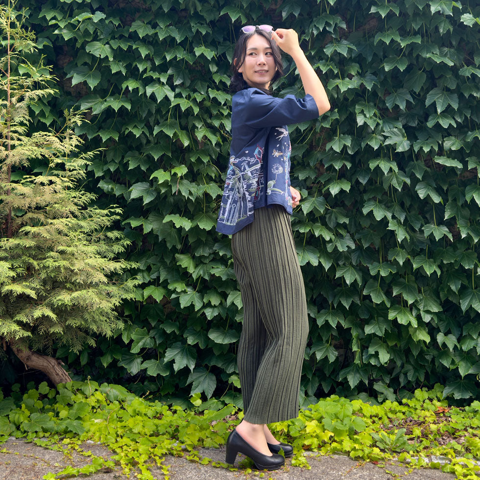 アート刺繍ノーカラーリラックスフィットブラウス