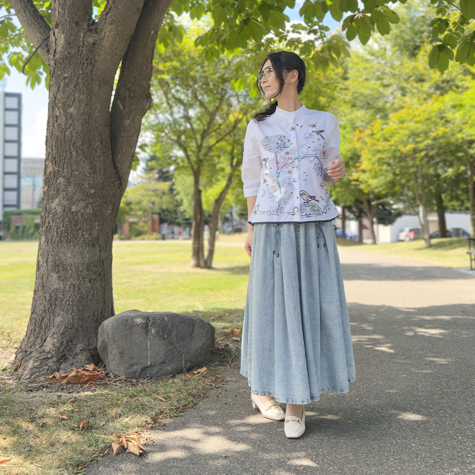 アート刺繍ノーカラーリラックスフィットブラウス