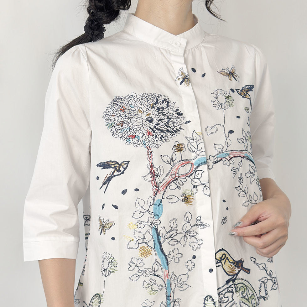 アート刺繍ノーカラーリラックスフィットブラウス