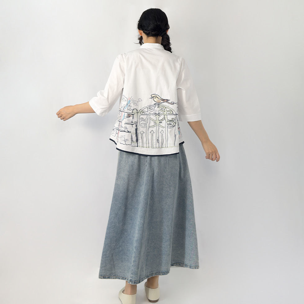 アート刺繍ノーカラーリラックスフィットブラウス