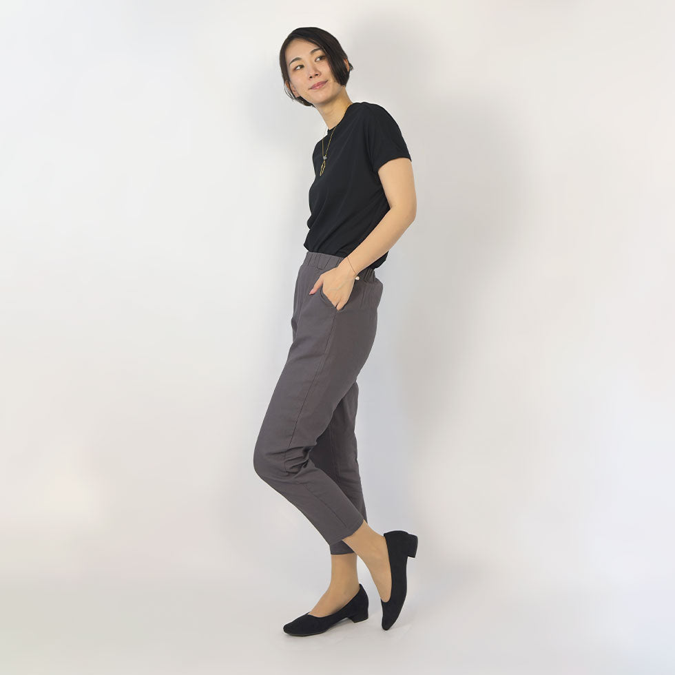 コットンテーパードパンツ
