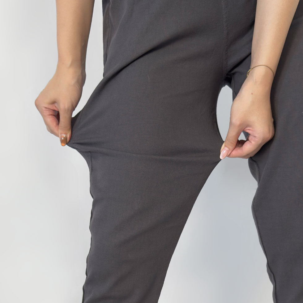 コットンテーパードパンツ