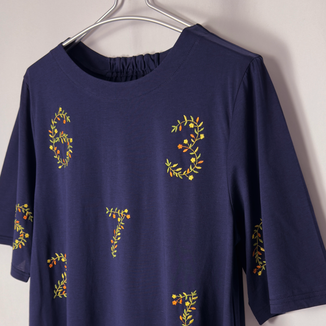 リーフナンバー刺繍柄チュニック
