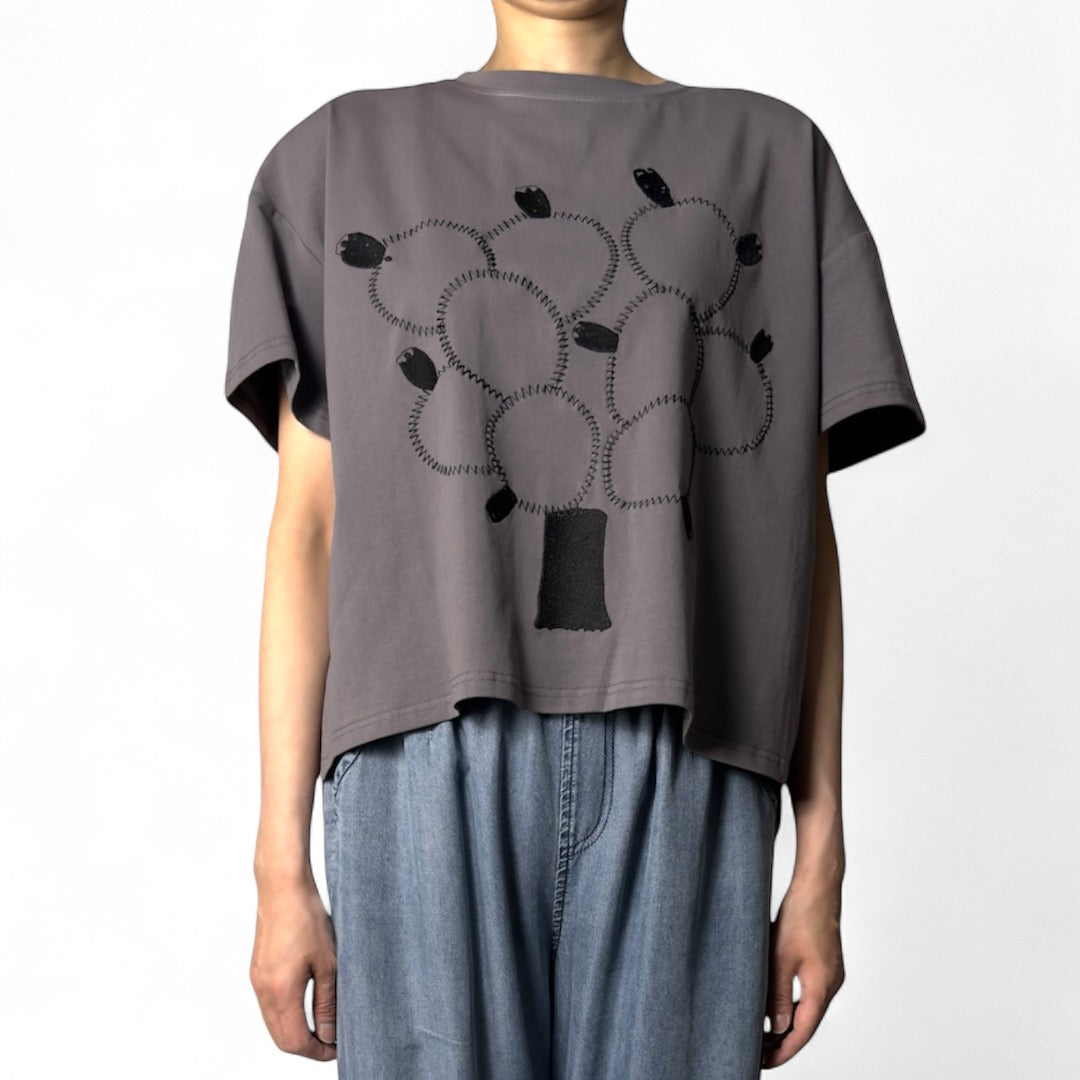 ツリーモチーフ刺繍異素材切替カットソー