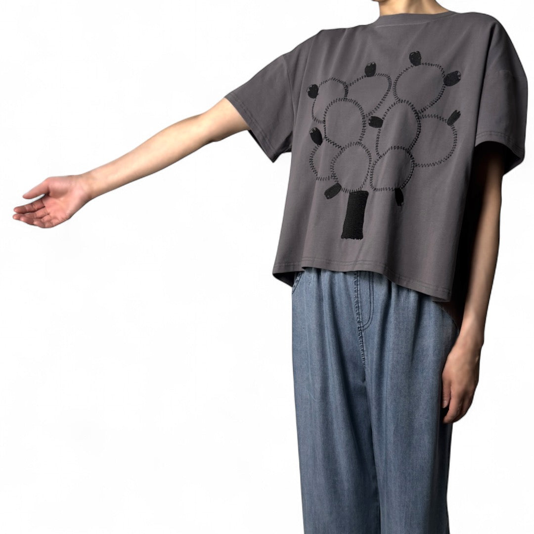 ツリーモチーフ刺繍異素材切替カットソー