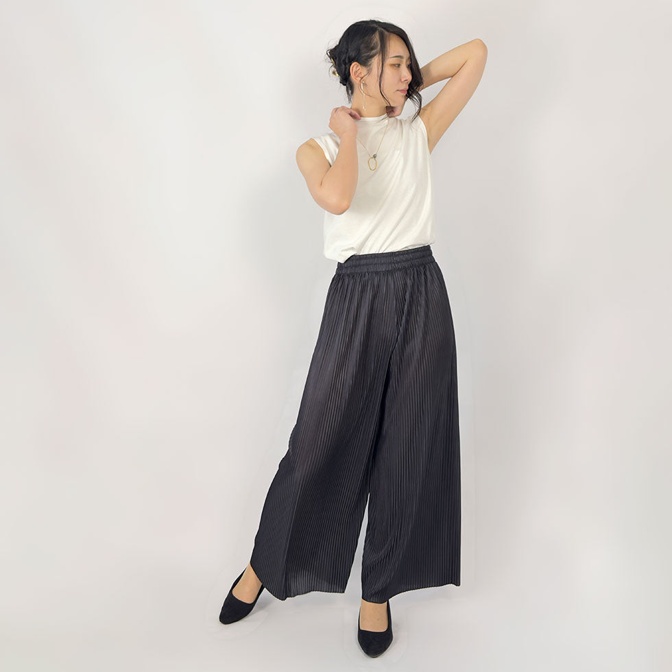 プリーツシアーパンツ